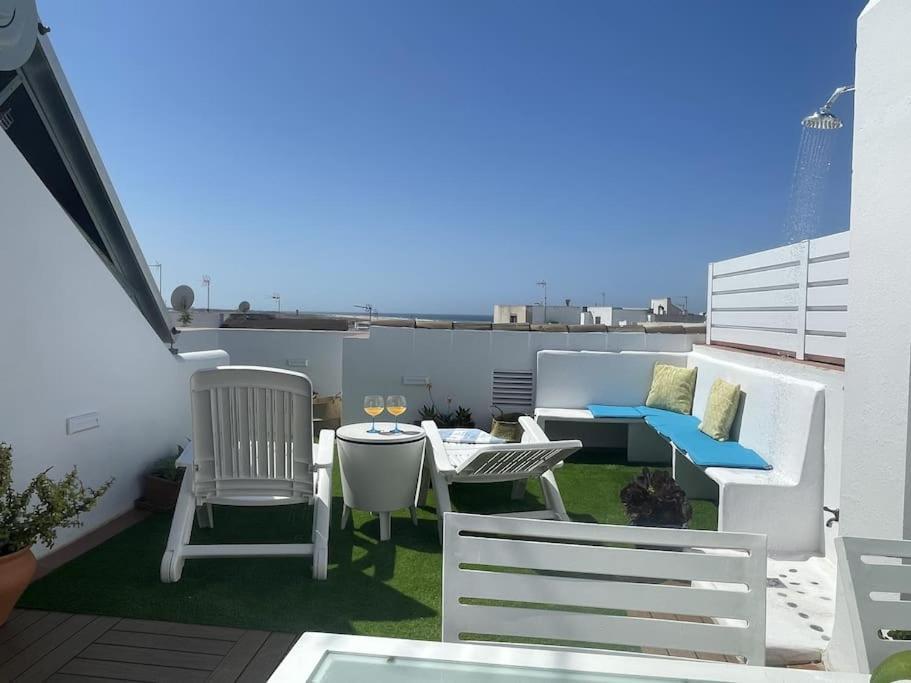 Casa Lola Conil, Azotea Al Mar Y Parking Solo Familias O Parejas Villa Conil De La Frontera Ngoại thất bức ảnh
